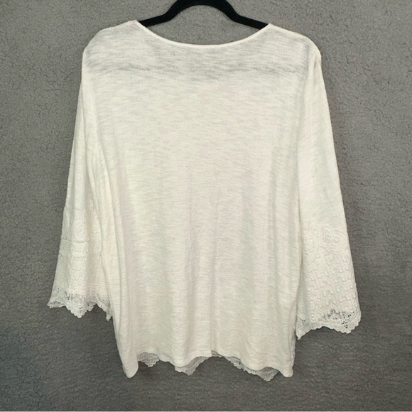 Adrianna Papell Embroidered Lace Long Sleeve Overlay Blouse - Picture 3 of 11